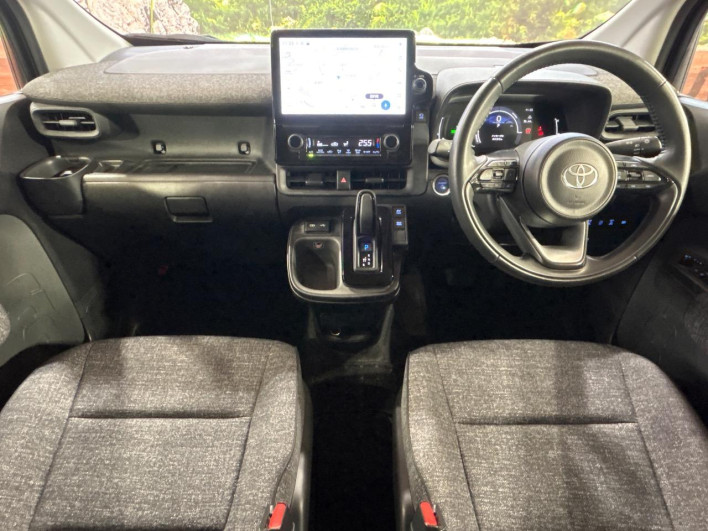 2023 Toyota Sienta 6AA-MXPL10G (UW-69f0675f6b15b)[28]