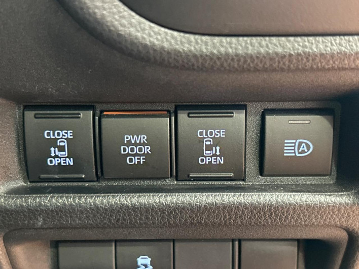 2023 Toyota Sienta 6AA-MXPL10G (UW-69f0675f6b15b)[5]