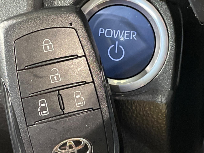 2023 Toyota Sienta 6AA-MXPL10G (UW-69f0675fdff31)[18]