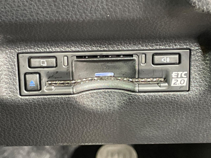 2023 Toyota Sienta 6AA-MXPL10G (UW-69f0675fdff31)[14]