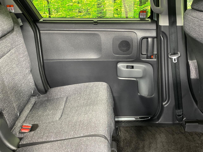 2023 Toyota Sienta 6AA-MXPL10G (UW-69f0675fdff31)[24]