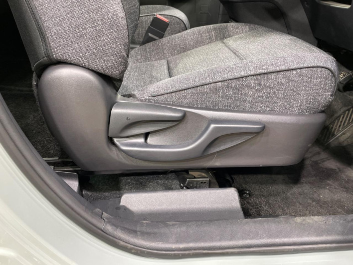 2023 Toyota Sienta 6AA-MXPL10G (UW-69f0675fdff31)[21]