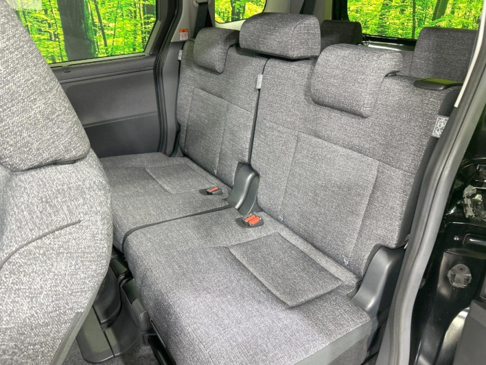 2023 Toyota Sienta 6AA-MXPL10G (UW-69f0676134f15)[19]