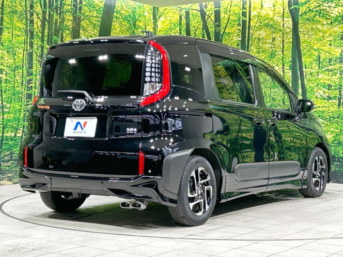 2023 Toyota Sienta 6AA-MXPL10G (UW-69f0676134f15)[8]