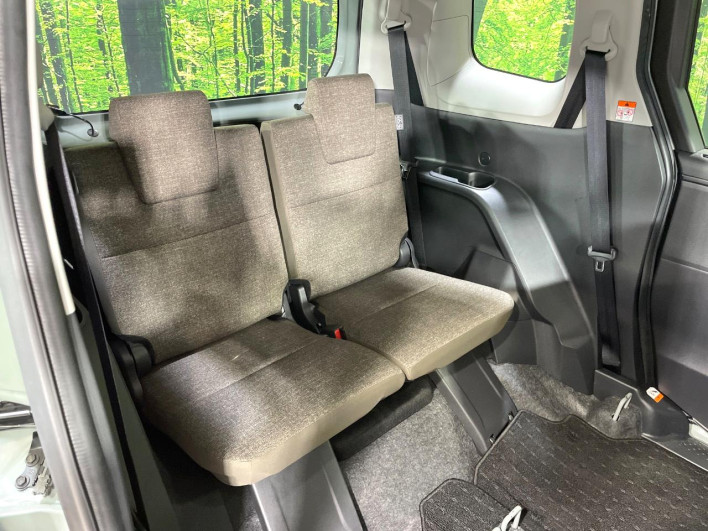 2024 Toyota Sienta 6AA-MXPL10G (UW-69f0676155a6f)[27]