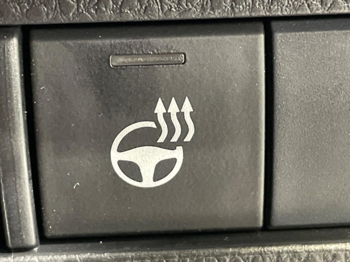 2020 Toyota Harrier 6BA-MXUA80 (UW-69f06762250f4)[28]