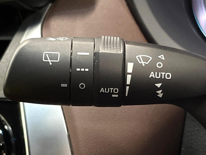 2021 Toyota Harrier 6BA-MXUA80 (UW-69f067638e9e4)[17]