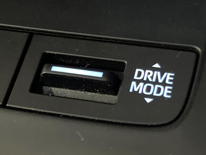 2021 Toyota Harrier 6BA-MXUA80 (UW-69f067638e9e4)[12]