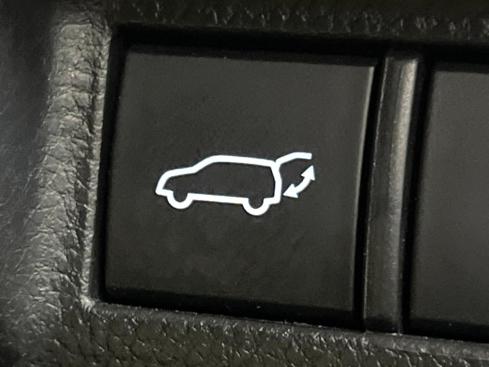 2021 Toyota Harrier 6BA-MXUA80 (UW-69f067638e9e4)[22]