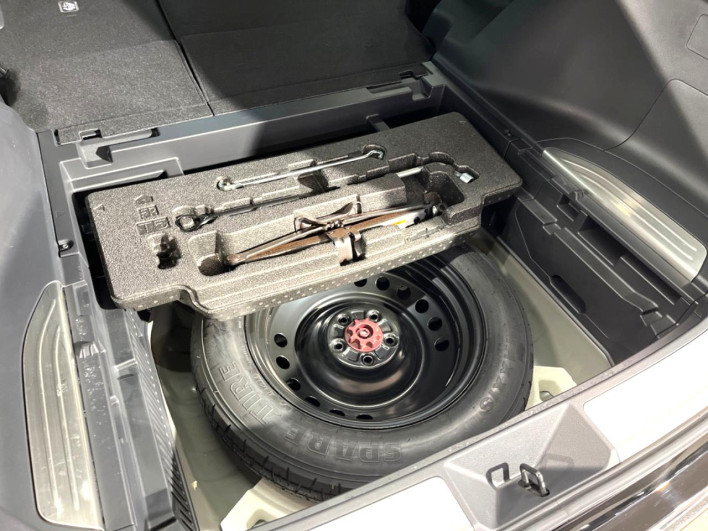 2021 Toyota Harrier 6BA-MXUA80 (UW-69f06763cae3d)[8]