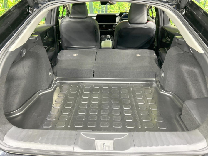 2023 Toyota Prius 6AA-MXWH60 (UW-69f0676433cbe)[28]