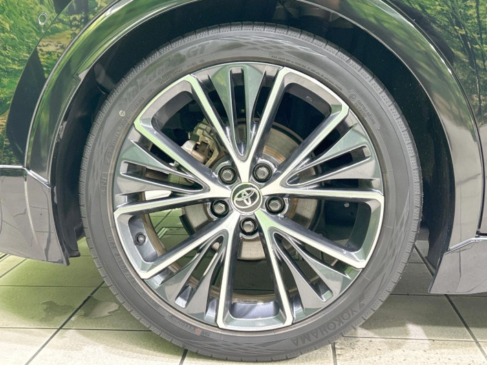 2023 Toyota Prius 6AA-MXWH60 (UW-69f0676433cbe)[12]