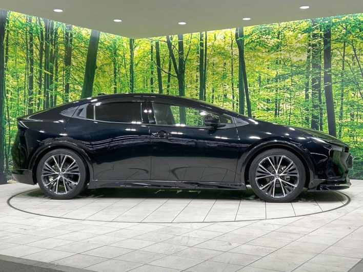 2023 Toyota Prius 6AA-MXWH60 (UW-69f0676433cbe)[9]