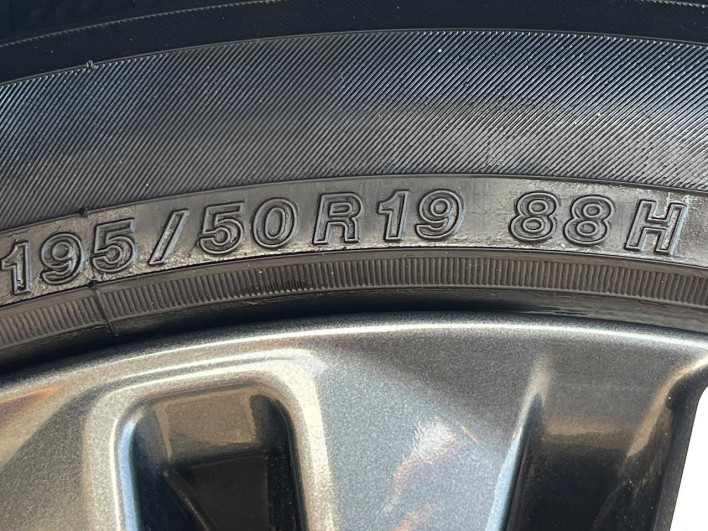 2023 Toyota Prius 6AA-MXWH60 (UW-69f06765ac5cf)[7]