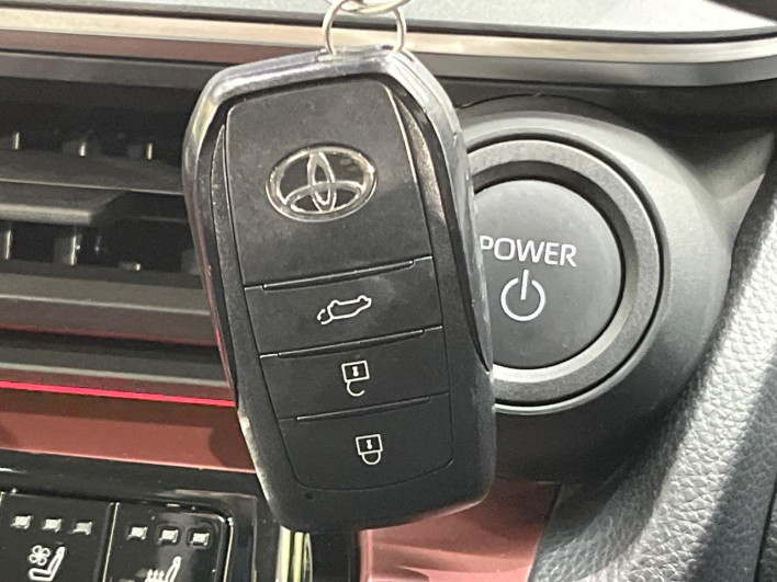 2023 Toyota Prius 6AA-MXWH60 (UW-69f06765c7248)[23]