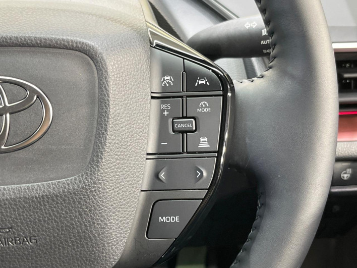 2023 Toyota Prius 6AA-MXWH60 (UW-69f06765c7248)[14]