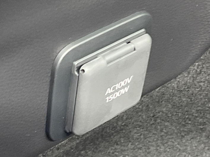 2024 Toyota Prius 6AA-MXWH60 (UW-69f067662f13f)[27]