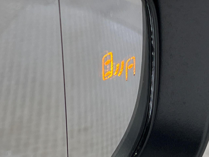 2024 Toyota Prius 6AA-MXWH60 (UW-69f067662f13f)[9]