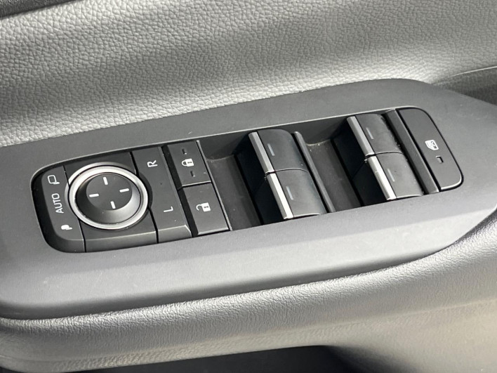 2024 Toyota Prius 6AA-MXWH60 (UW-69f067662f13f)[10]