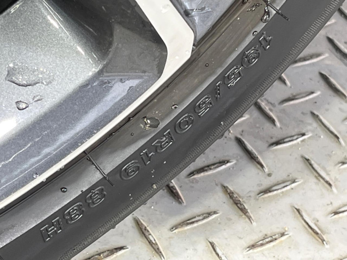 2024 Toyota Prius 6AA-MXWH60 (UW-69f067662f13f)[17]