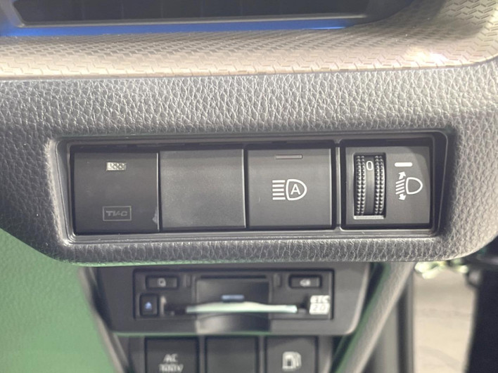 2024 Toyota Prius 6AA-MXWH60 (UW-69f0676639aff)[27]