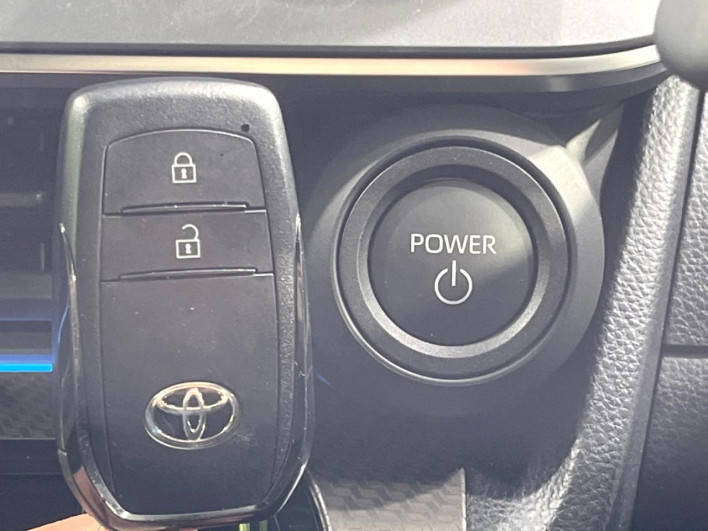 2024 Toyota Prius 6AA-MXWH60 (UW-69f0676639aff)[18]