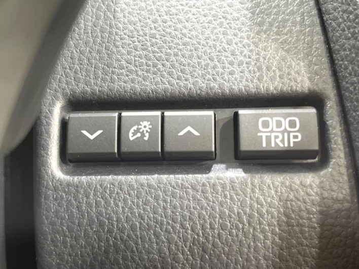 2024 Toyota Prius 6AA-MXWH60 (UW-69f0676639aff)[24]