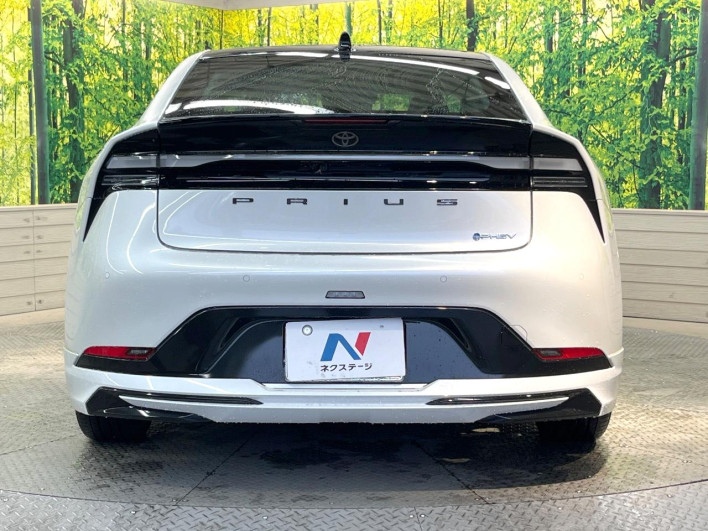 2024 Toyota Prius 6LA-MXWH61 (UW-69f06767d3556)[12]