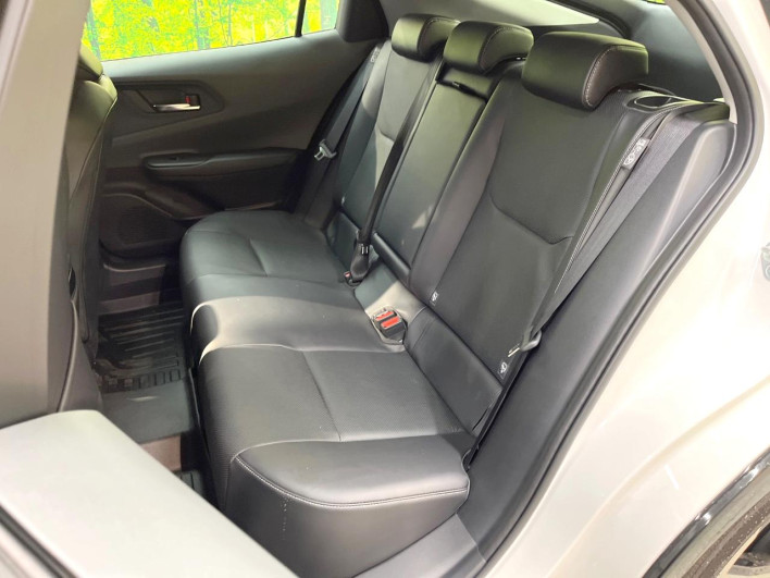 2024 Toyota Prius 6LA-MXWH61 (UW-69f06767d3556)[5]