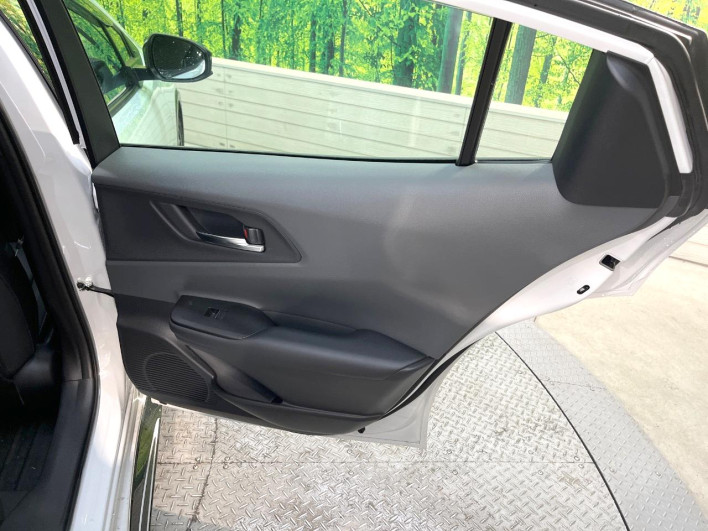 2024 Toyota Prius 6LA-MXWH61 (UW-69f06767d3556)[26]