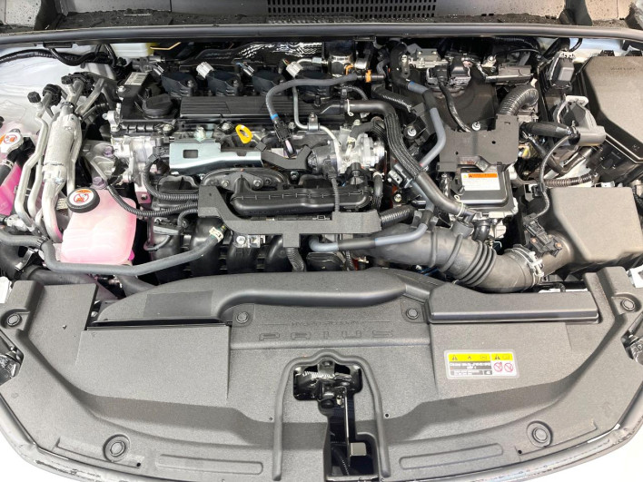 2024 Toyota Prius 6LA-MXWH61 (UW-69f06767d3556)[7]