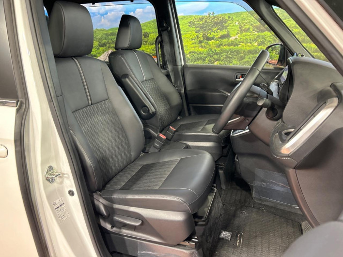 2023 Toyota Noah 6BA-MZRA90W (UW-69f067681910c)[21]