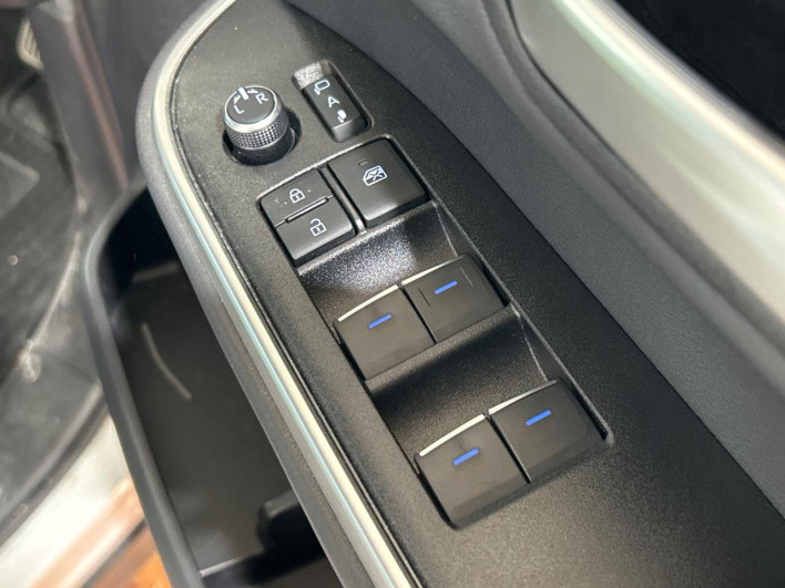 2023 Toyota Noah 6BA-MZRA90W (UW-69f067681910c)[4]