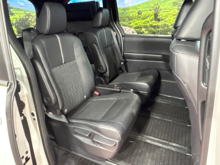 2023 Toyota Noah 6BA-MZRA90W (UW-69f067681910c)[22]