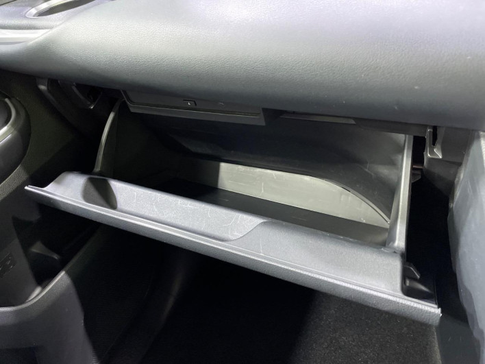 2023 Toyota Noah 6BA-MZRA90W (UW-69f06768a4bf6)[28]