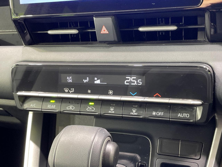 2023 Toyota Noah 6BA-MZRA90W (UW-69f06768a4bf6)[21]