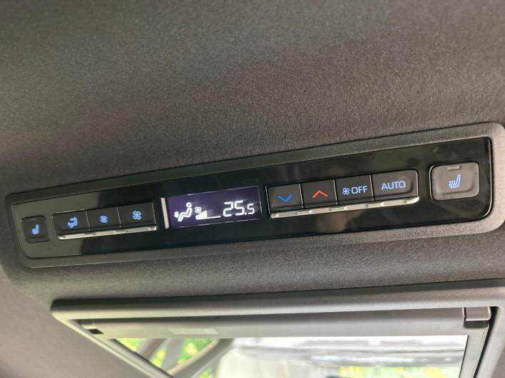 2023 Toyota Noah 6BA-MZRA90W (UW-69f06769aaa5b)[25]