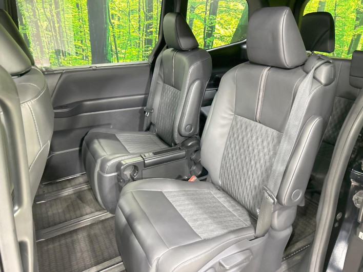 2023 Toyota Noah 6BA-MZRA90W (UW-69f06769aaa5b)[19]