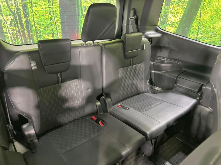 2023 Toyota Noah 6BA-MZRA90W (UW-69f06769aaa5b)[23]