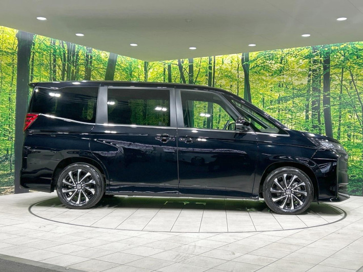 2023 Toyota Noah 6BA-MZRA90W (UW-69f06769aaa5b)[9]