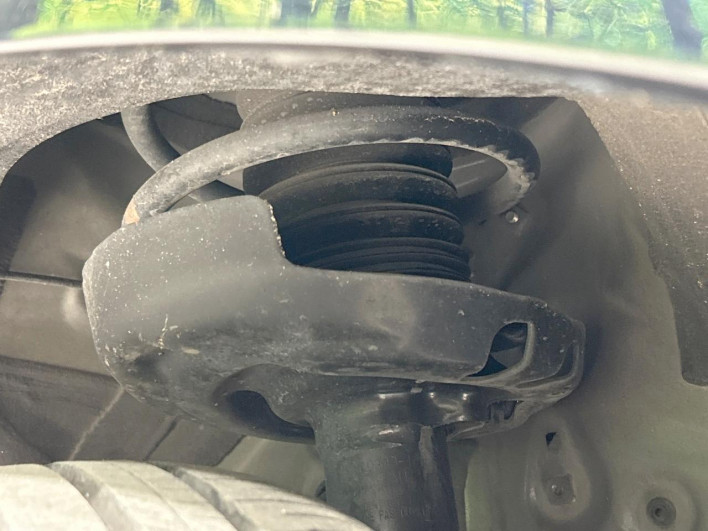 2023 Toyota Noah 6BA-MZRA90W (UW-69f06769aaa5b)[15]