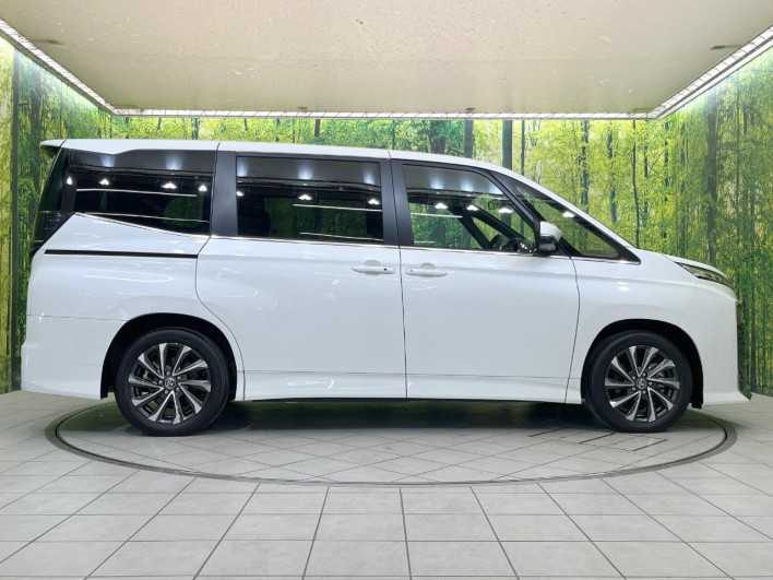 2025 Toyota Voxy 6BA-MZRA90W (UW-69f06769d72f5)[11]