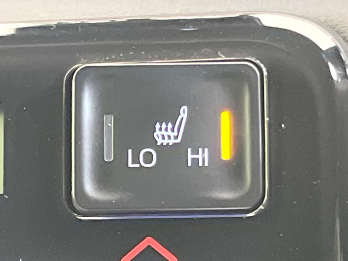 2025 Toyota Voxy 6BA-MZRA90W (UW-69f06769d72f5)[28]