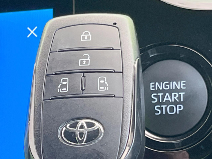 2025 Toyota Voxy 6BA-MZRA90W (UW-69f06769d72f5)[27]