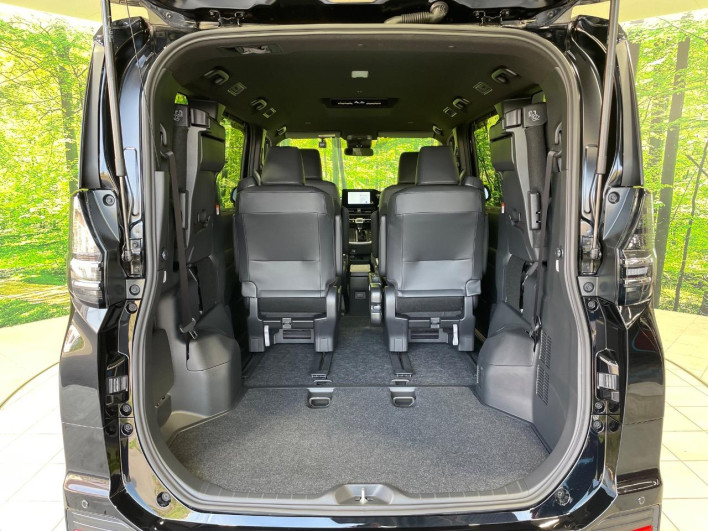 2025 Toyota Voxy 6BA-MZRA90W (UW-69f0676b2fddc)[15]