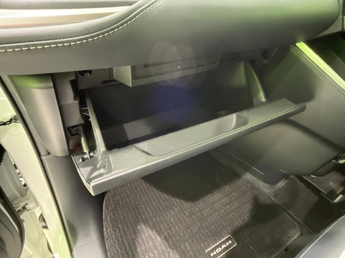 2024 Toyota Noah 6BA-MZRA95W (UW-69f0676bad331)[5]