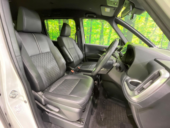 2024 Toyota Noah 6BA-MZRA95W (UW-69f0676bad331)[17]