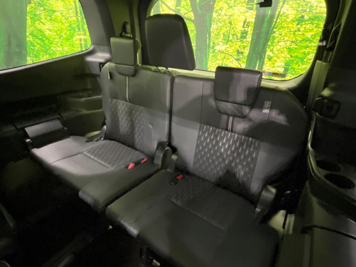 2024 Toyota Noah 6BA-MZRA95W (UW-69f0676bad331)[12]