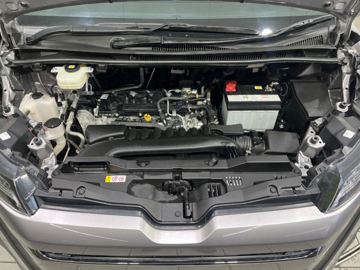 2022 Toyota Noah 6BA-MZRA95W (UW-69f0676bc4d09)[4]