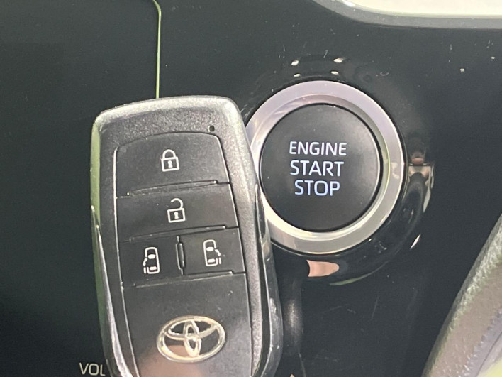 2022 Toyota Noah 6BA-MZRA95W (UW-69f0676bc4d09)[23]